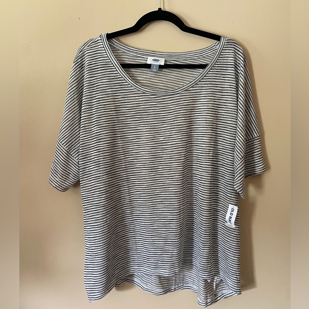 Old Navy tee